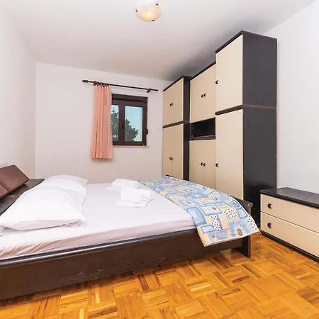 1 Bedroom Amazing In * 트로기르