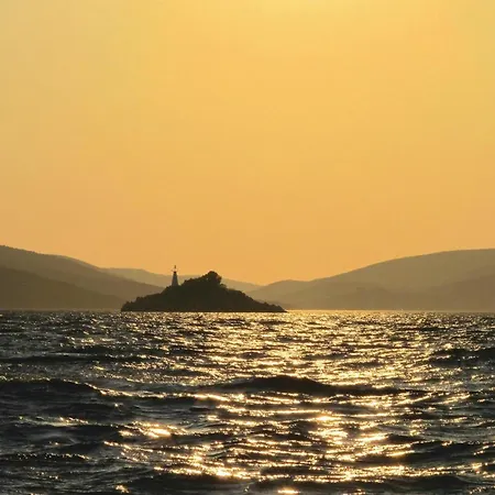 Apartment Lovely In Trogir